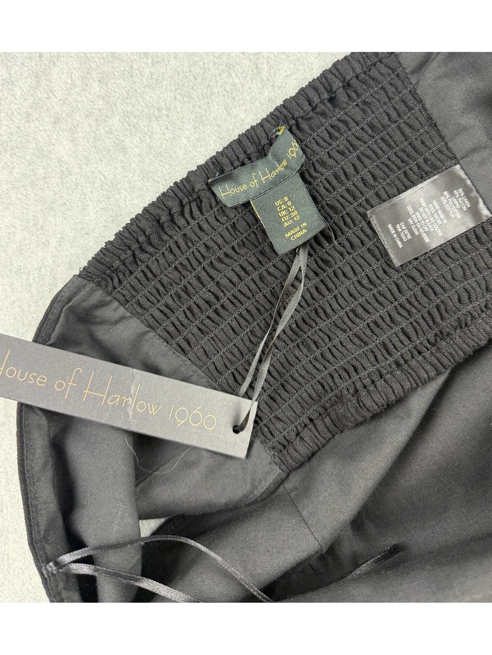 House of Harlow 1960 revolve linen cropped halter top - Picture 6 of 7